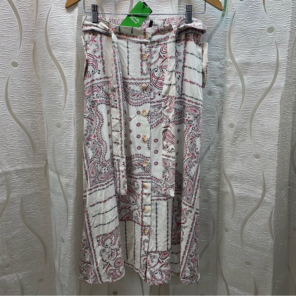 Splash Paisley Bandana Midi Skirt Womens Size 4 White Red Button Front NWT Boho